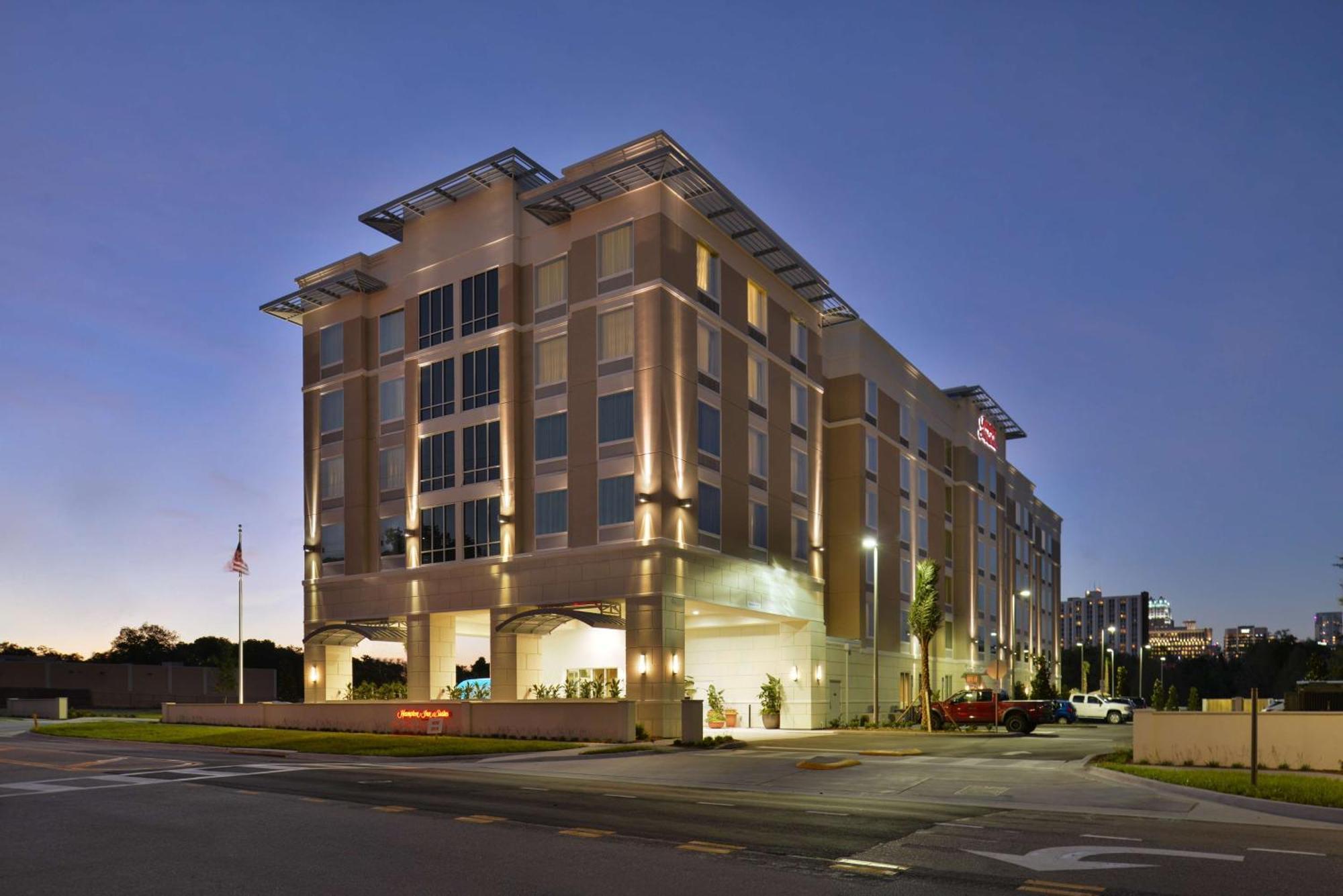Hampton Inn & Suites Orlando/Downtown South - Medical Center Екстериор снимка